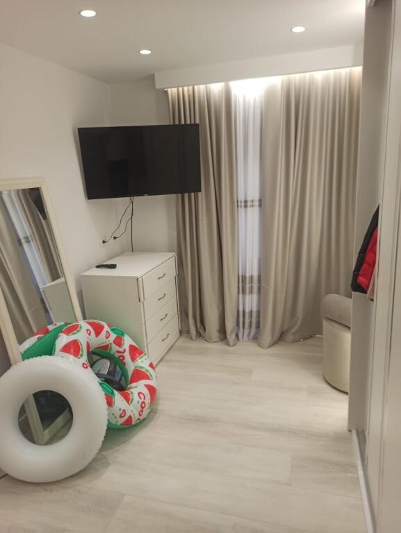 Appartamento in vendita 1+1+guardaroba in Via Bill Klinton