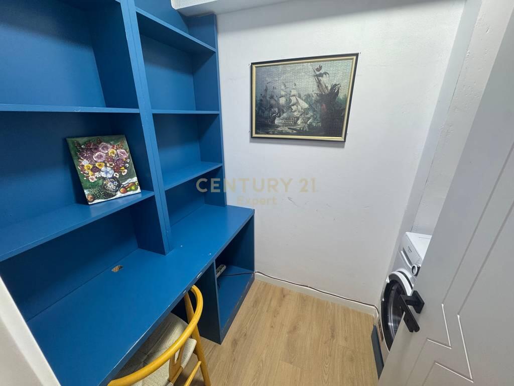 JAPIM ME QERA APARTAMENT 2+1+2 TEK RRUGA E DURRËSIT 1,500 € /Muaj