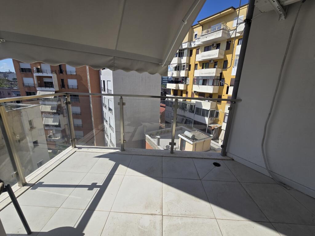 *Apartament  2+1+Ballkon me Qira*