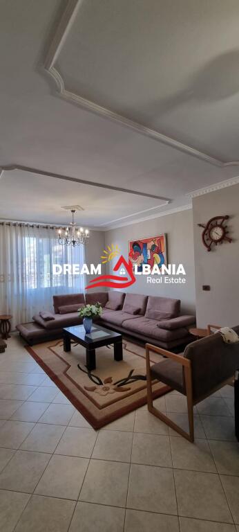 Appartamento 3+1+2 in affitto in via Kavaja vicino a 21 Dhjetori a Tirana (ID 4231326)