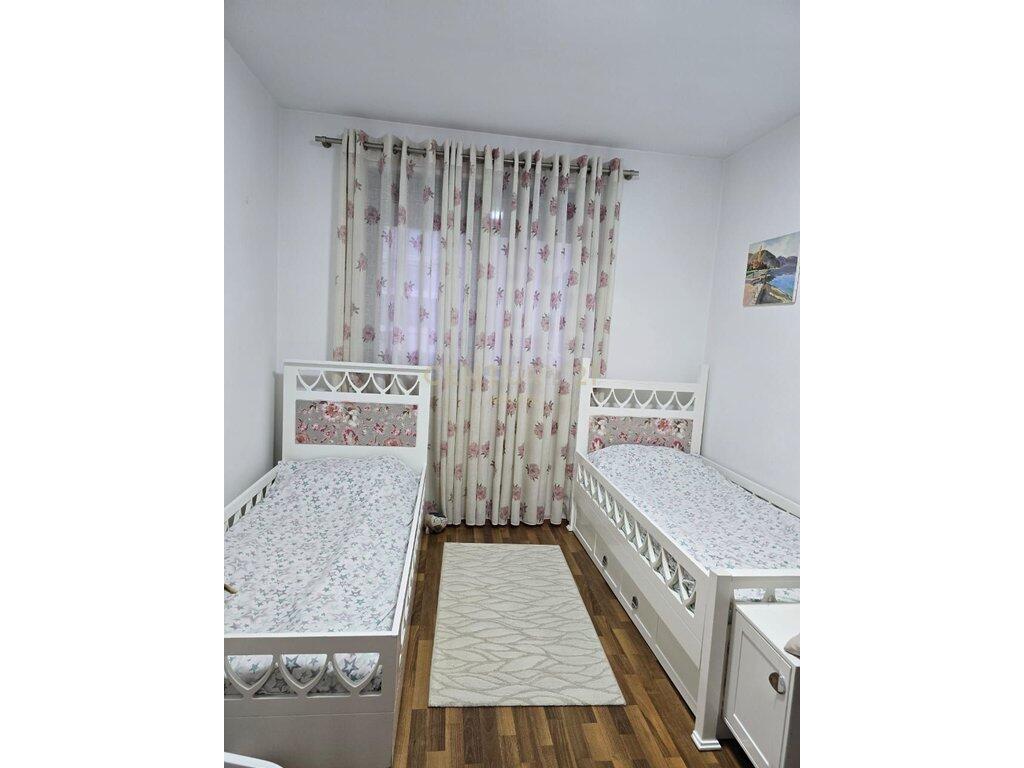 AFFITTASI APPARTAMENTO 2+1+2 PRESSO RESIDENZA ALBA, EX CAMPO DI AVIAZIONE 900 € /Mese