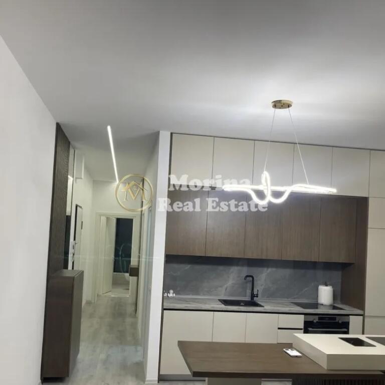Affitto, Appartamento 2+1+ 2 Posti Auto, Ex Piazza Aquila, 850 Euro/Mese