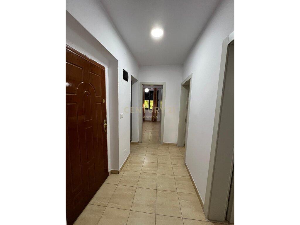 Affittasi appartamento 2+1, via Mine Peza