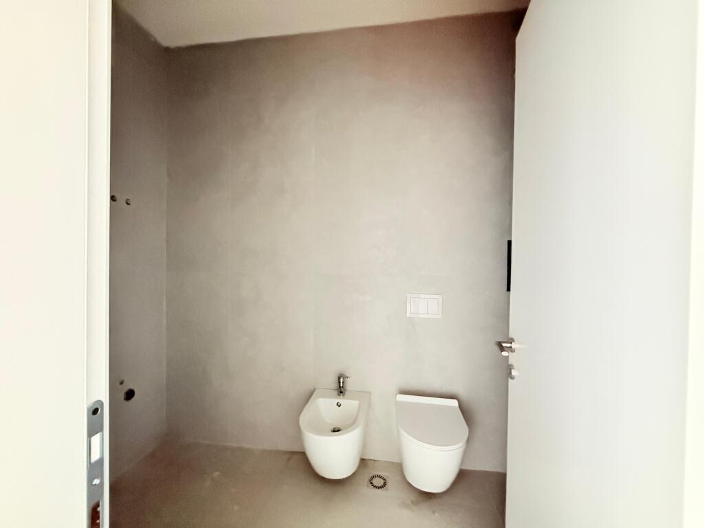AMBIENTE UFFICIO IN AFFITTO - GOLDEN TOWER, VIA MINE PEZA