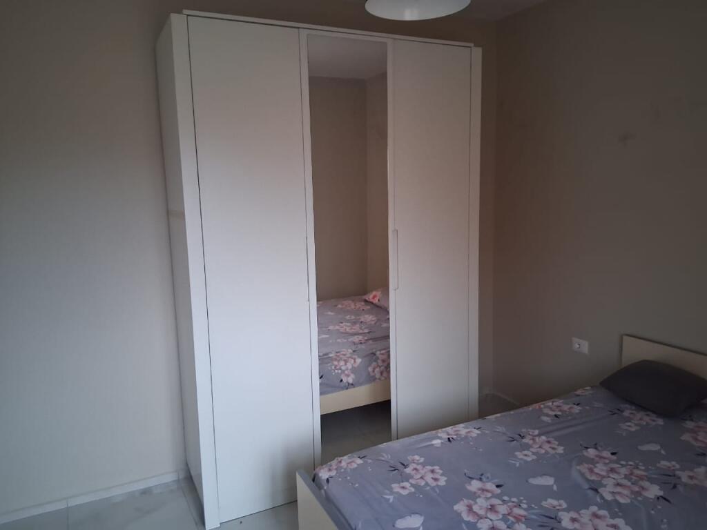 APPARTAMENTO IN AFFITTO 3+1 VIA ELBASANI 50.000 LEKE