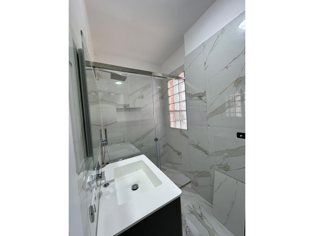 Apartament 1+1 per Qira tek Pazari i Ri! 700 € /Muaj