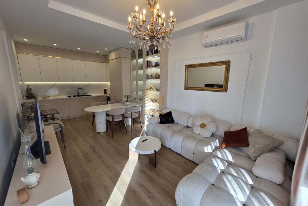 Affitto, Appartamento 1+1+blk, Complesso Erli, 750 Euro/mese
