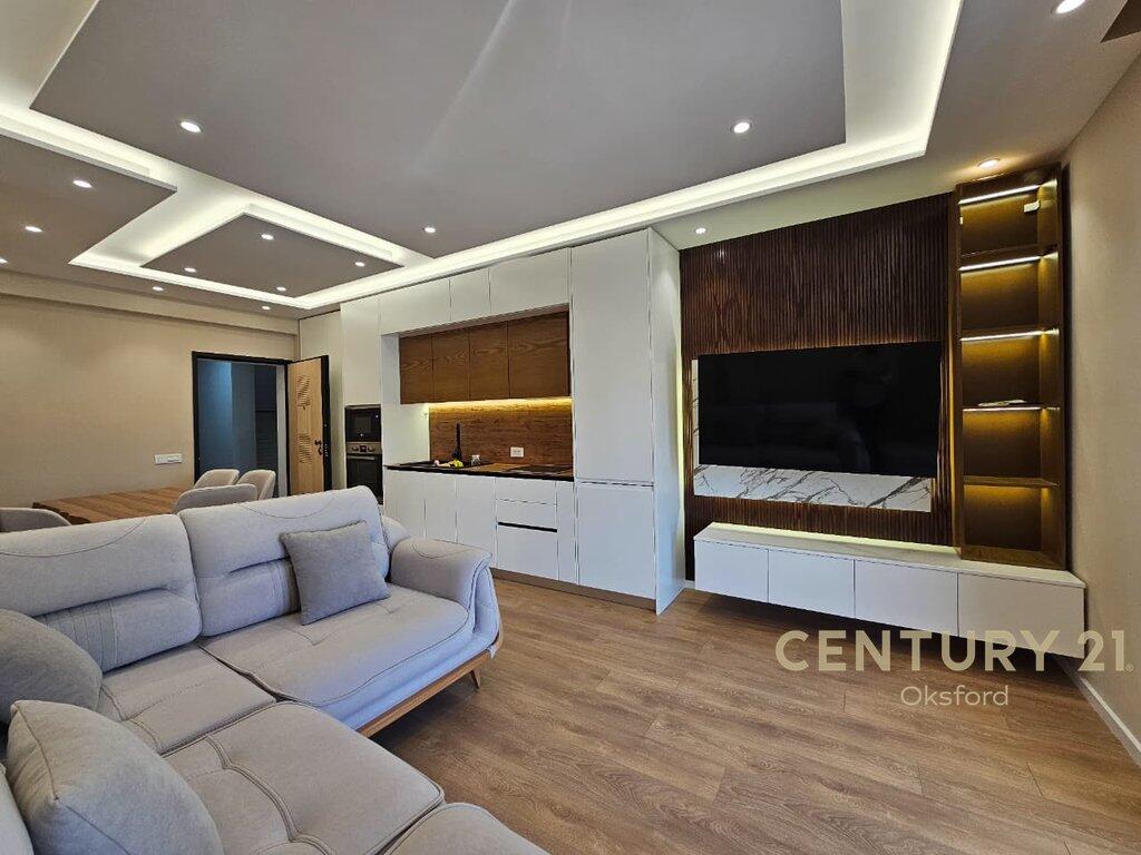 JEPET ME QERA APARTAMENT 2+1+PARKING NE LAPRAK