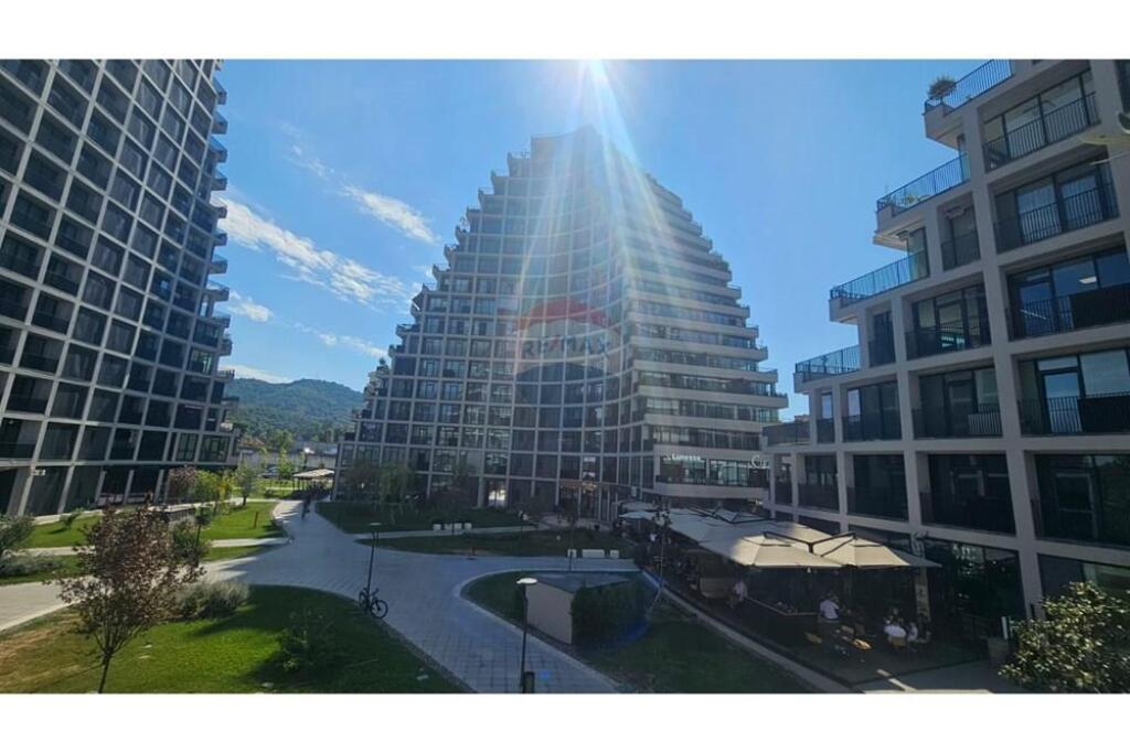 Zyre per qira te Lake View Liqeni Tiranes !