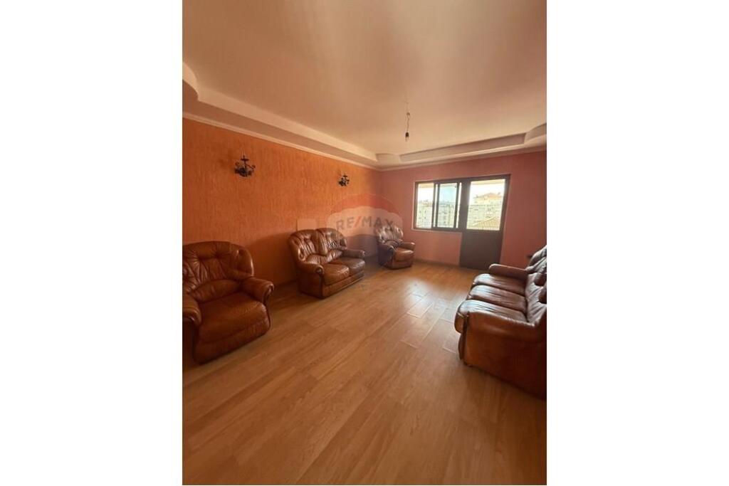 Villa - In Affitto - Via Shefqet Kuka, FRESK Tirana