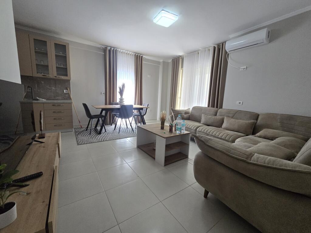 *Apartament  2+1+Ballkon me Qira*