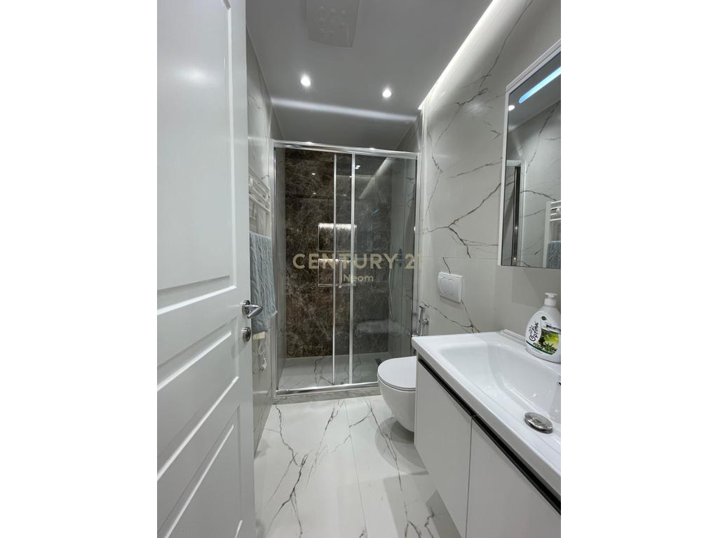 AFFITTO, APPARTAMENTO MODERNO 1+1, TIRANA NUOVA! 600 € /Mese