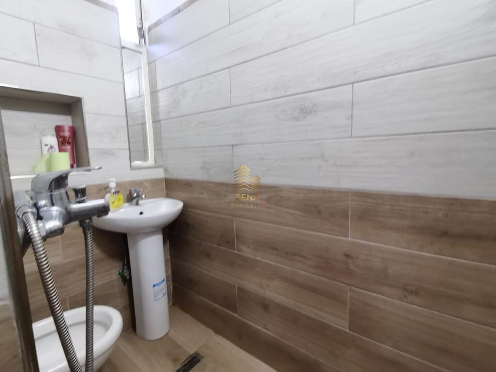 Affitto, Monolocale, Via Siri Kodra, 320 Euro/mese