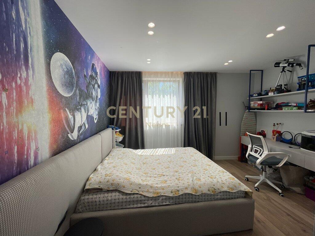 Apartment 3+2 For Sale in Botanical Zoo Garden, Tirana - 355,000€ | 165 m²