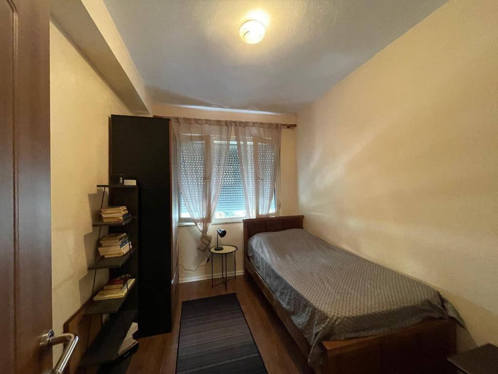 GARDA, PARCO DEL LAGO ARTIFICIALE OFFRIAMO IN AFFITTO APPARTAMENTO 3+1 +2! RESIDENZA / AIRBNB