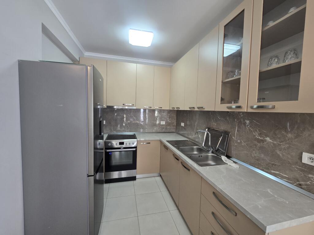 *Apartament  2+1+Ballkon me Qira*