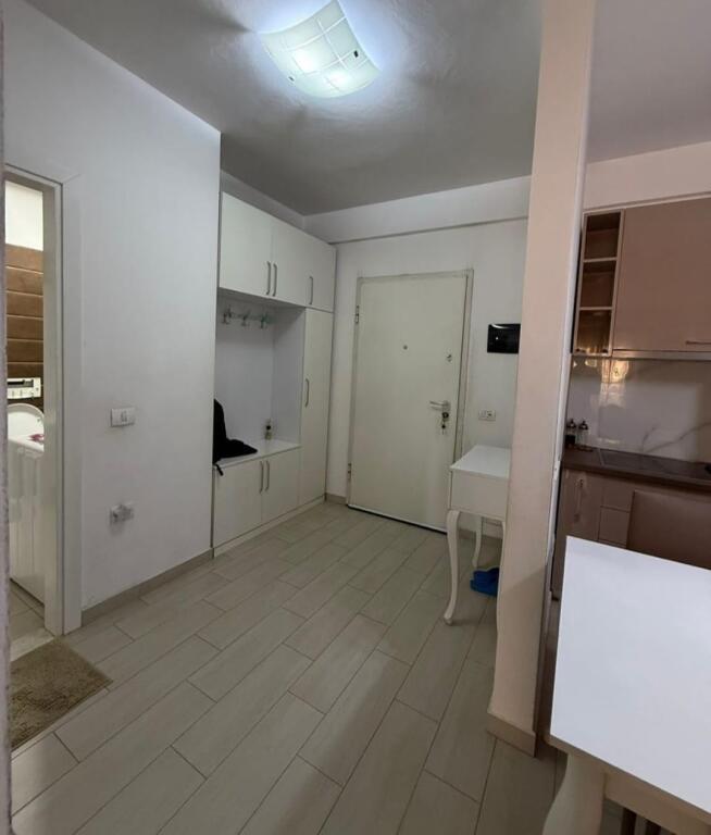 Komuna Parisit prane  Niku Construction Japim me qira apartament 1+1