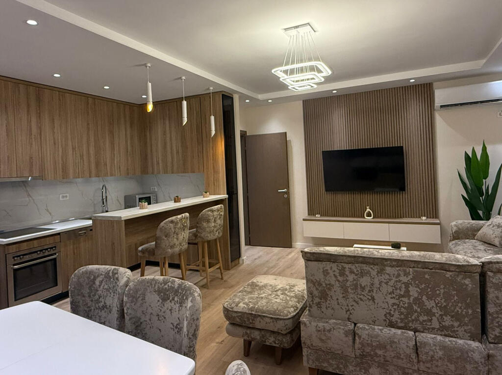 Appartamento In Affitto 2+1+Posto Auto Al Lago Secco (ID B2201481) Tirana