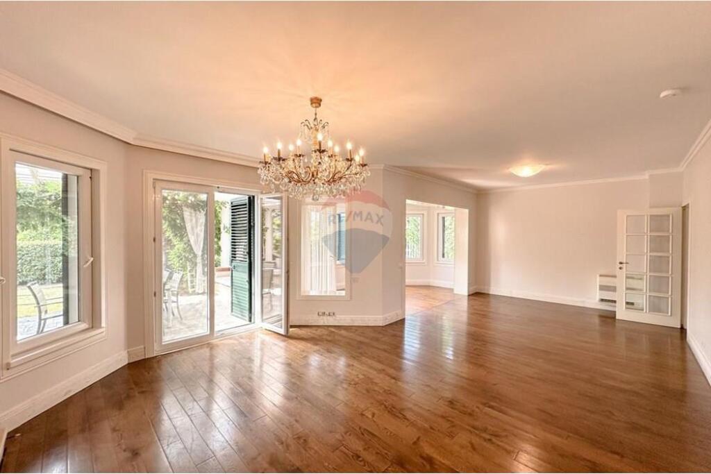 Villa su 3 piani in affitto, Tuscany Villas