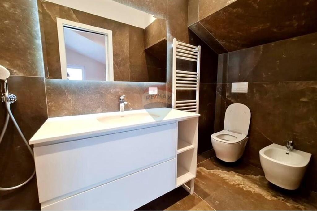 Villa - In Vendita - Long Hill Residenza, Tirana
