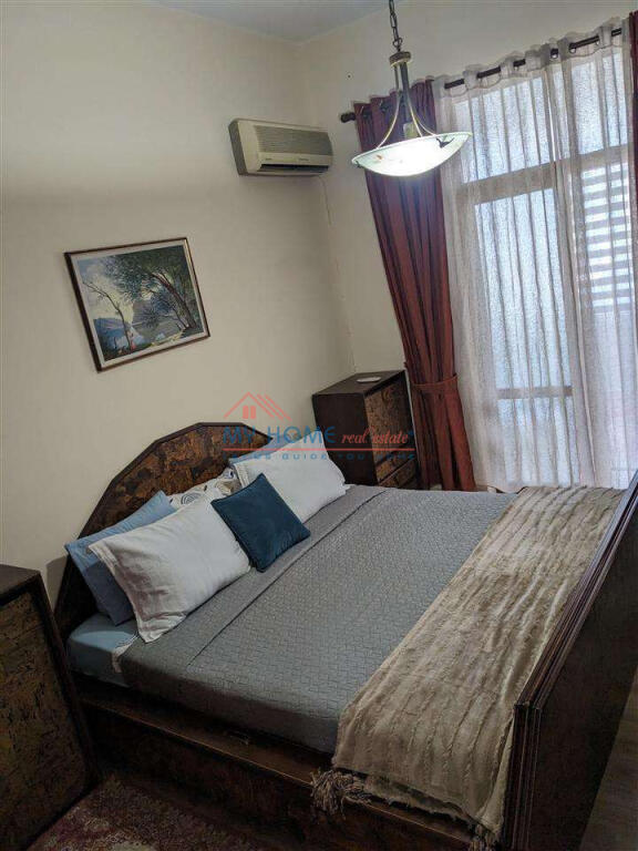 Apartament 2+1 me qera Bulevardi Bajram Curri