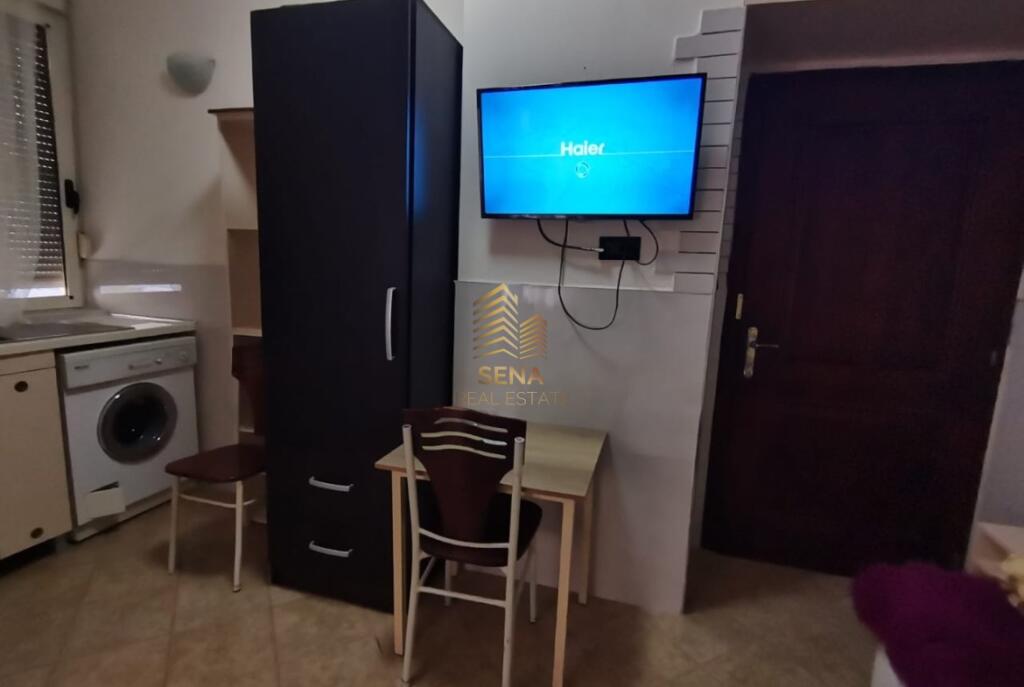 Affitto, Monolocale, 5 Maji, 400 Euro/mese