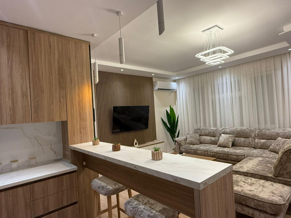 Appartamento In Affitto 2+1+Posto Auto Al Lago Secco (ID B2201481) Tirana
