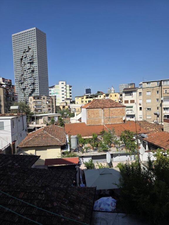 Super ap 2+1 at Elbasan street