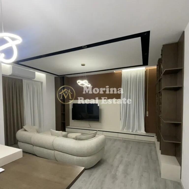 Affitto, Appartamento 2+1+ 2 Posti Auto, Ex Piazza Aquila, 850 Euro/Mese