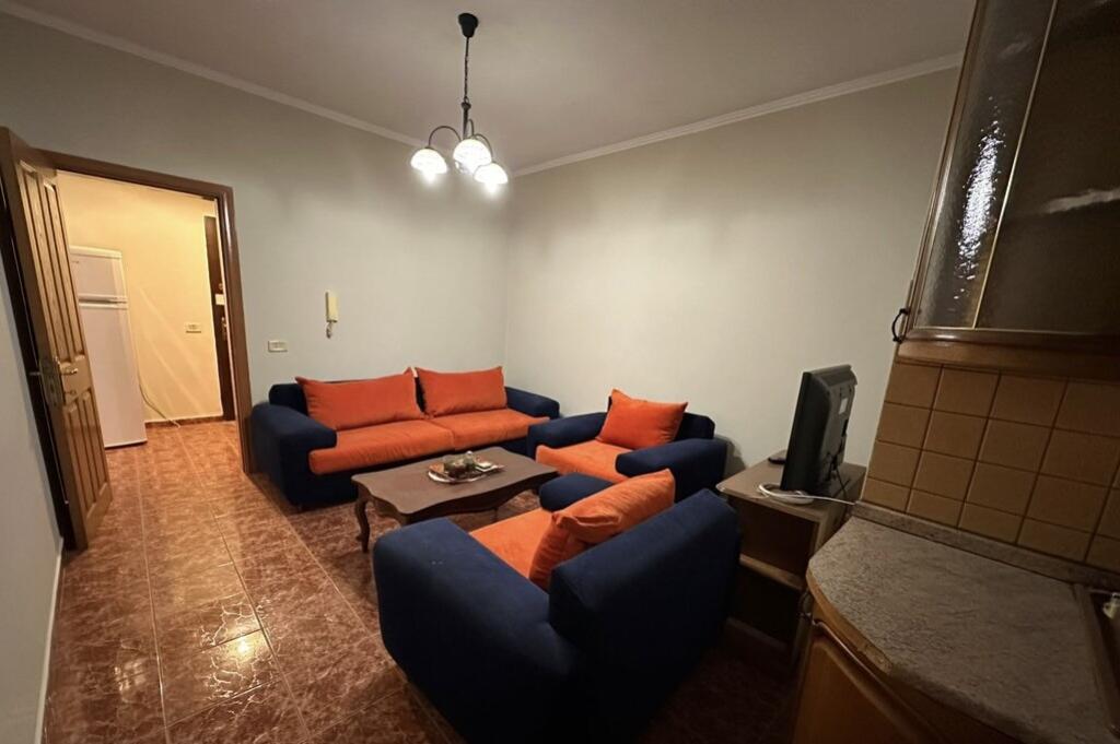 APARTAMENT 1+1 ME QIRA TEK MEDRESEJA