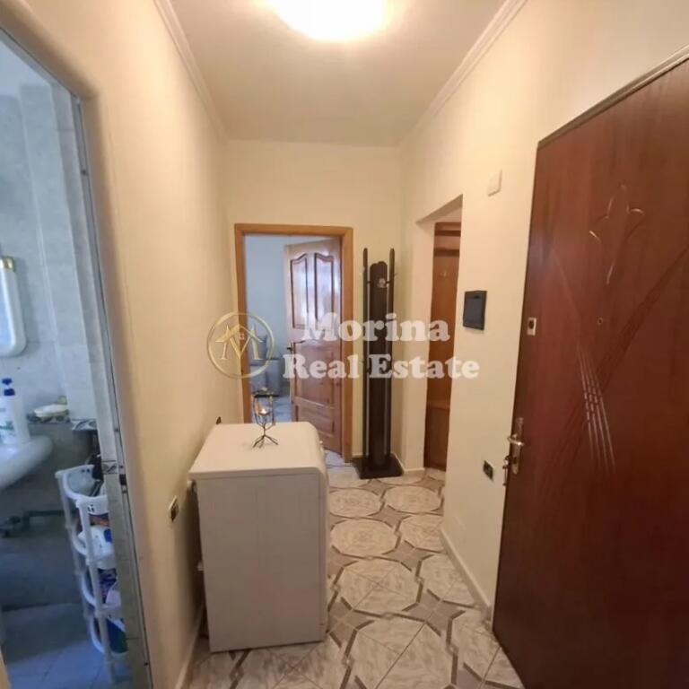 Affitto, Appartamento 1+1, a Kinostudio, 350 Euro/Mese