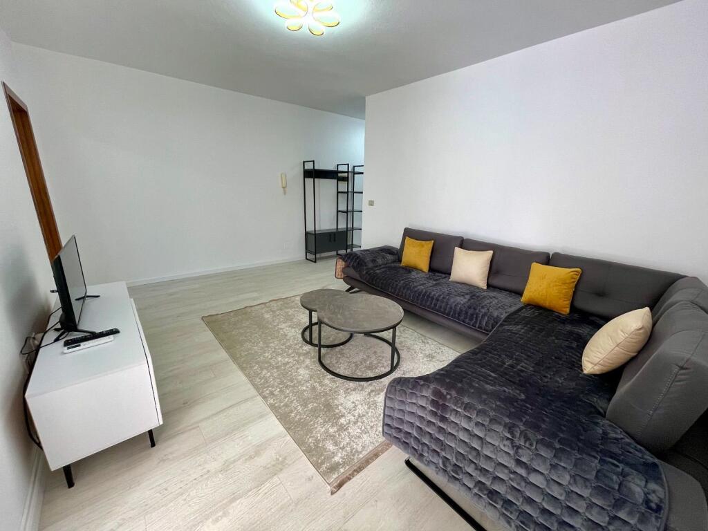 Jepet me QIRA apartament 1+1 tek Lulishtja, Komuna e Parisit