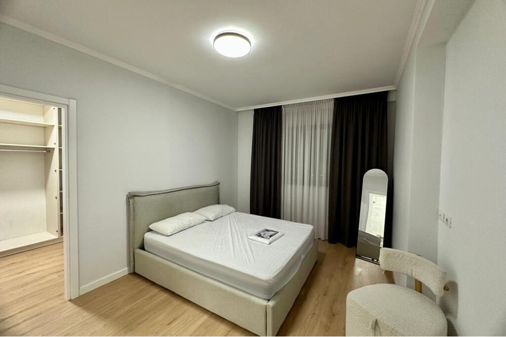 Apartament 2+1 me Qera, Rruga e Durresit prane Qendres