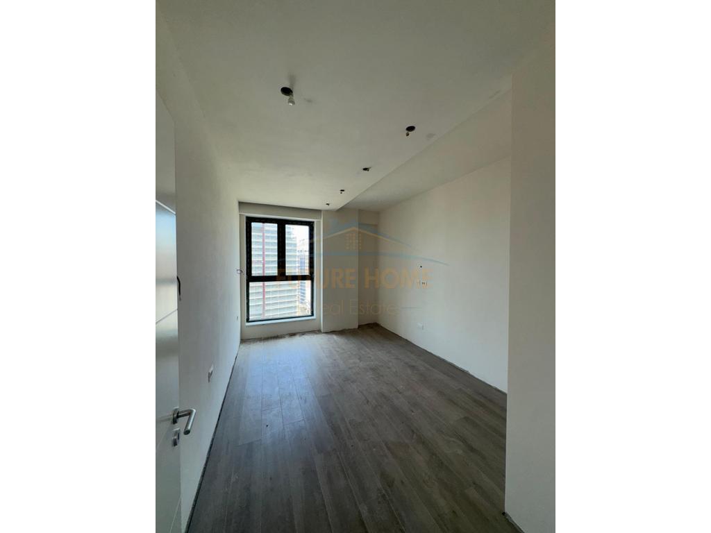Shitet, Apartament 1+1, Bulevardi i Ri, Tiranë.