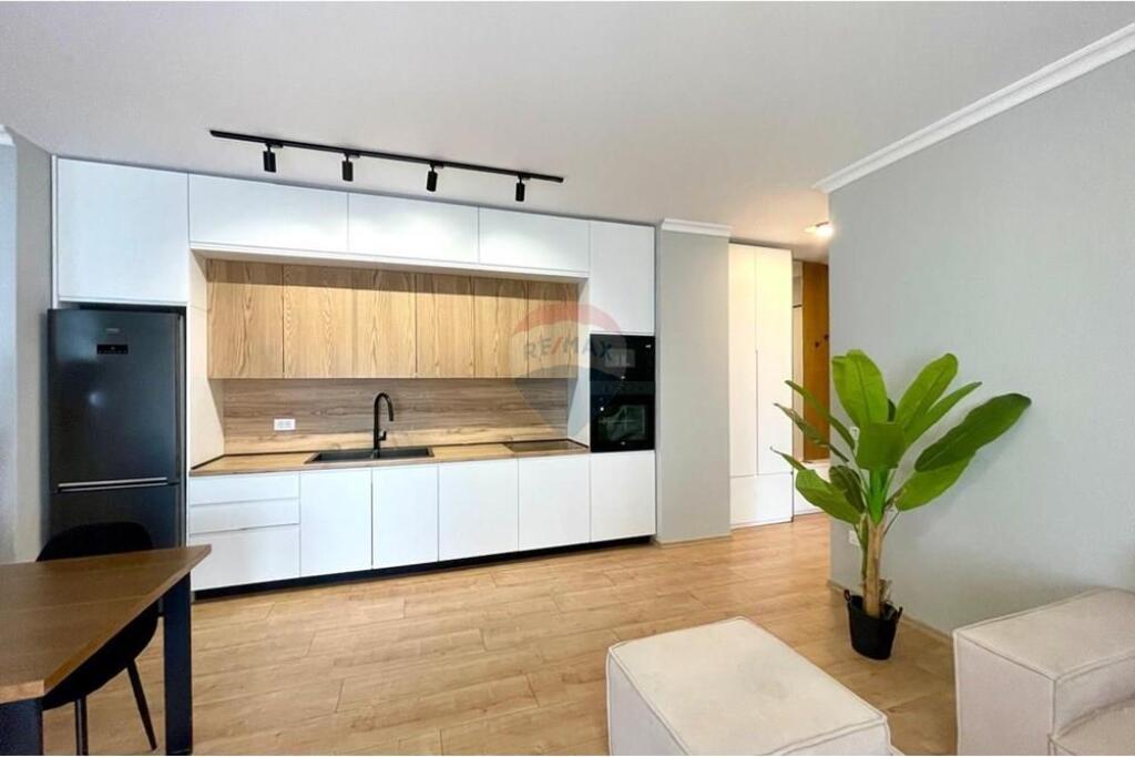 2+1 APARTMENT FOR RENT AT DELIJORGJI COMPLEX!