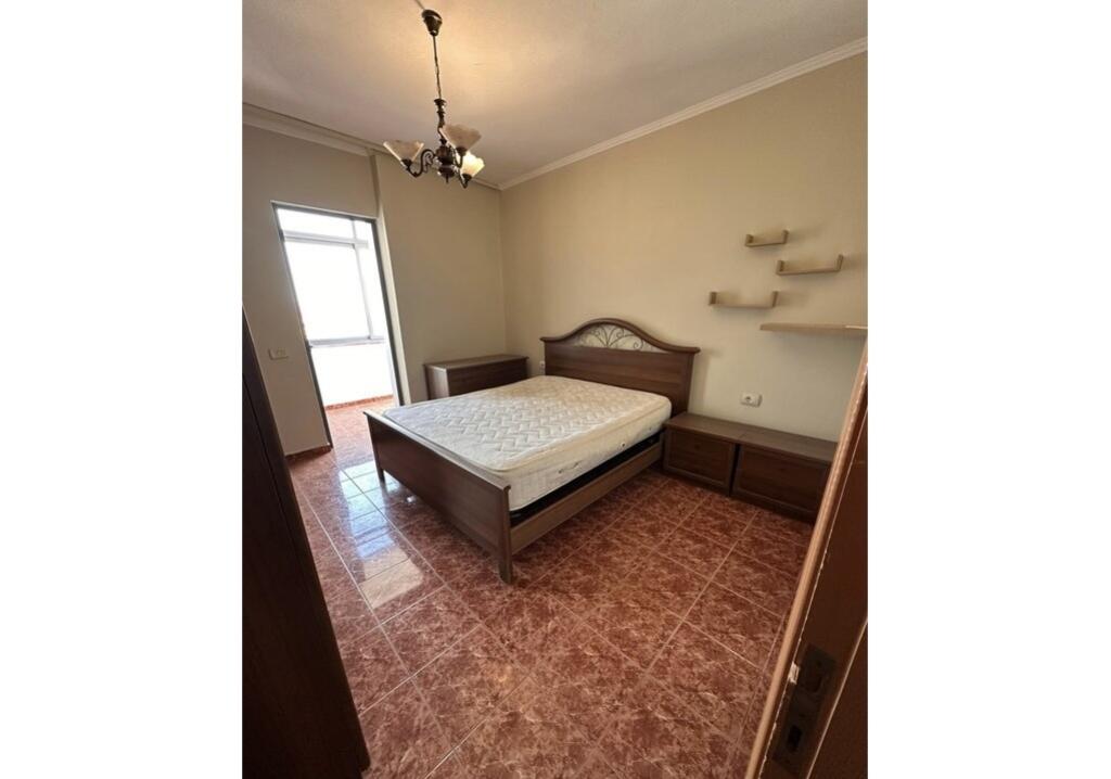APARTAMENT 1+1 ME QIRA TEK MEDRESEJA