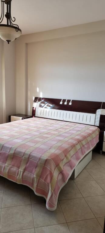 Affittasi Appartamento 3+1+2 a Joena, vicino a 21 Dhjetori.