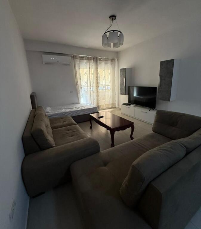 Komuna Parisit prane  Niku Construction Japim me qira apartament 1+1