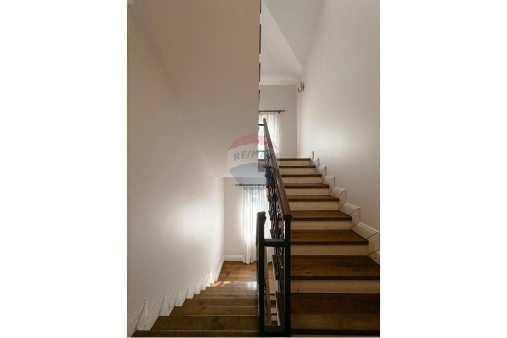 Villa su 3 piani in affitto, Tuscany Villas