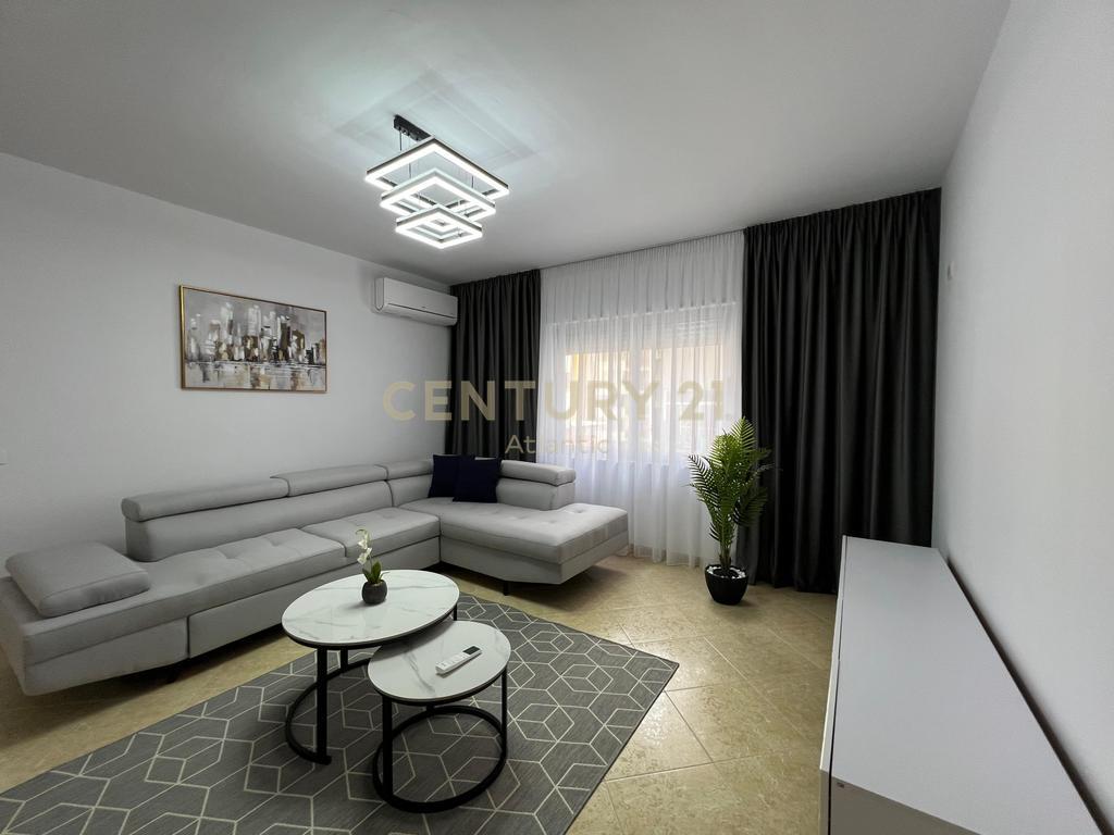 APARTAMENT PER QERA TEK KOMPLEKSI EKA NE PLAZH 2+1+2 T NJE DEPO DHE 3 BALLKONE DURRES !