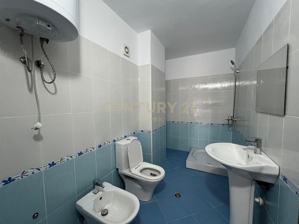 APARTAMENT PER QERA TEK KOMPLEKSI EKA NE PLAZH 2+1+2 T NJE DEPO DHE 3 BALLKONE DURRES !