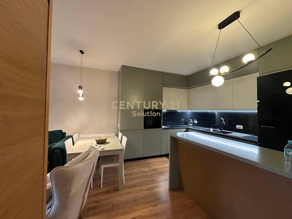 AFFITTASI APPARTAMENTO 2+1+ POSTO AUTO PRESSO IL COMPLESSO STAR! 950 € /Mese