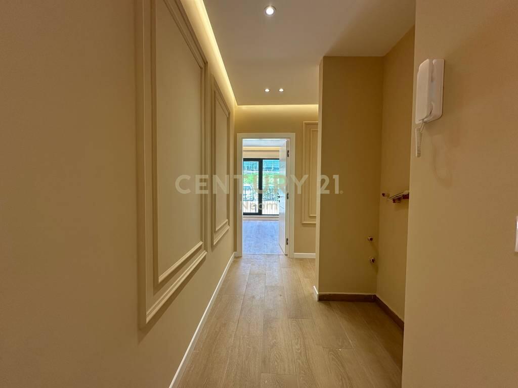 VENDESI APPARTAMENTO 2+1+2 A KODRA E DIELLIT! 214,000 €