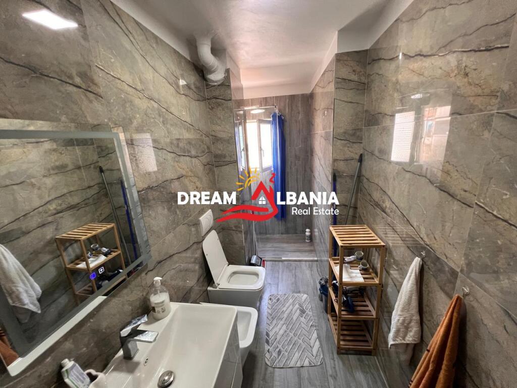 Apartament 2+1 me qera tek Rruga e Durresit prane Gjimnazit Qemal Stafa ne Tirane (ID 4229467)