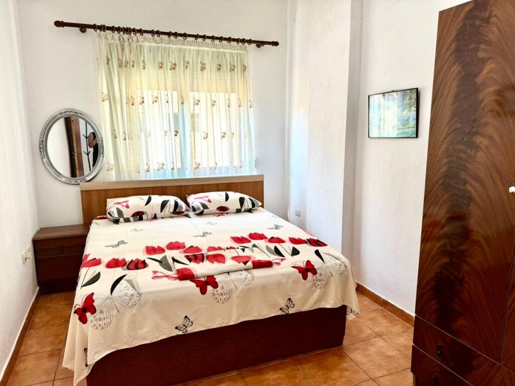 Jepen apartamente me Qera 1+1 ne Durres, Tek Shkembi i Kavajes!
