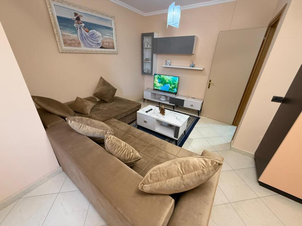 🚪Affitto 1+1 📍 Al 9 Piani Centro Alla Policlinica Centrale💶 Prezzo:600€ al mese