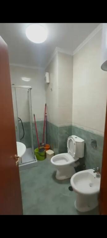 Appartamento 2+1+2 bagni in affitto a Zogu i Zi.