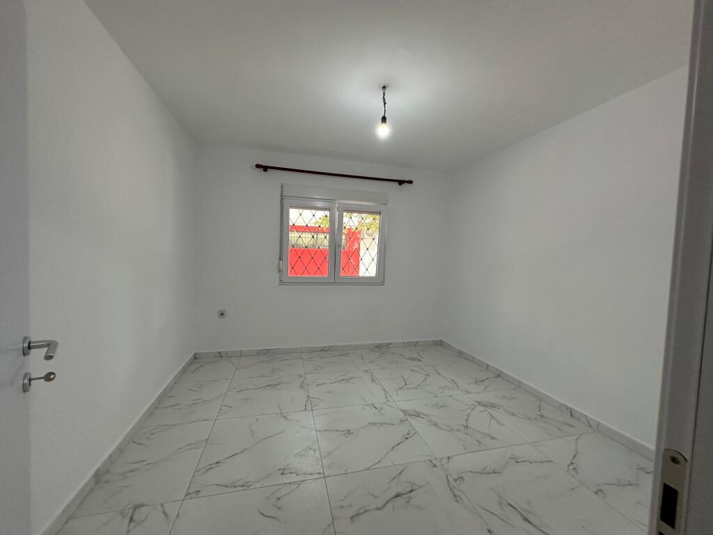Appartamento 1+1 in affitto vicino al ex Parco, vuoto