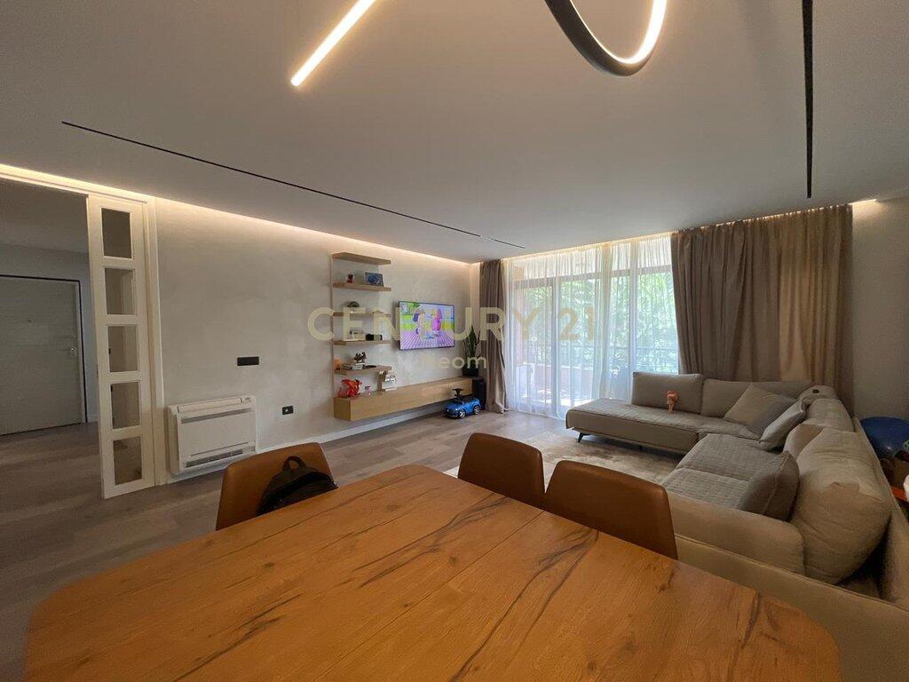 Apartment 3+2 For Sale in Botanical Zoo Garden, Tirana - 355,000€ | 165 m²