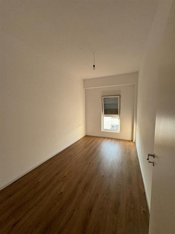 Jepet apartament 2+1 tek rezidencs Kaimi , Ali Dem (e pa mobiluar) 